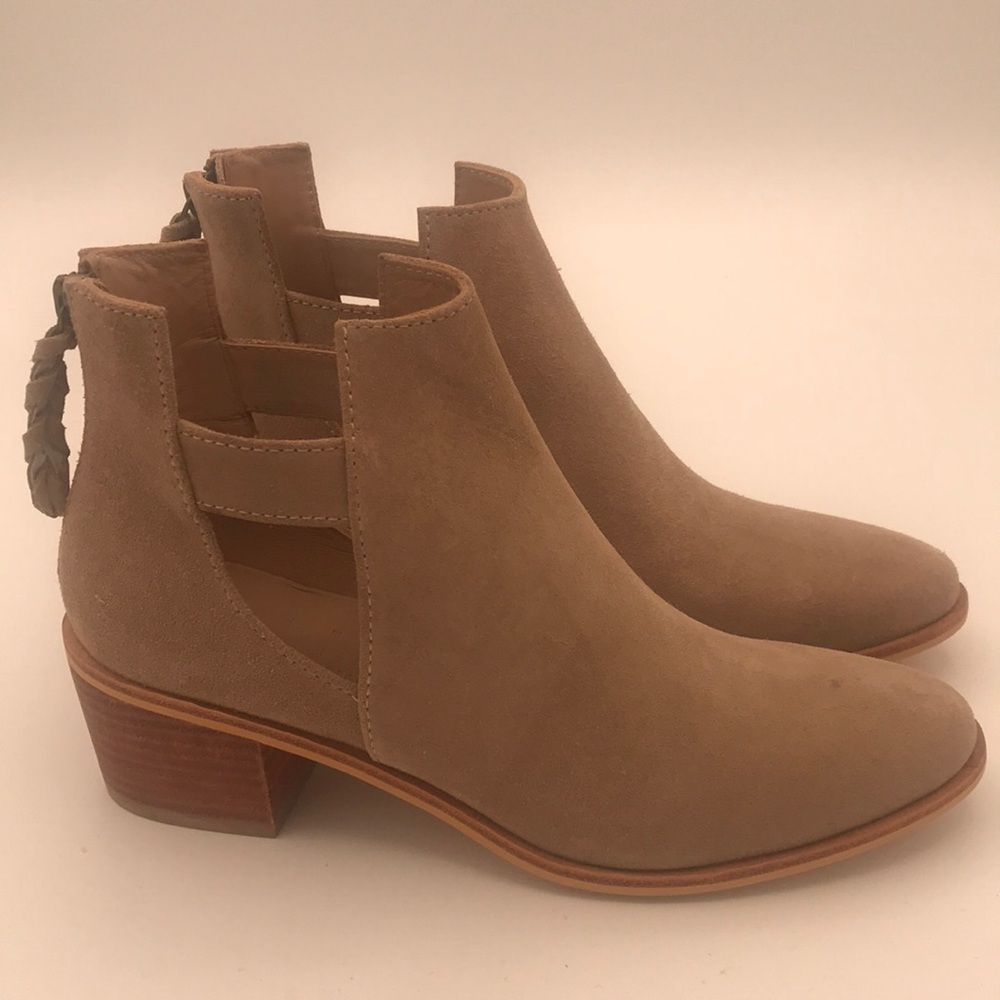 ABLE Local + Global Gamboa Cut-Out Suede Bootie Ankle‎ Boot Size 7